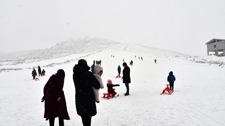 Karacadağ’da kayak sezonu açıldı