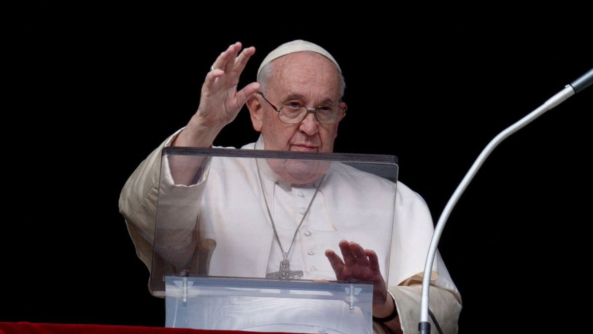 Papa Francis: Eşcinsellik günah