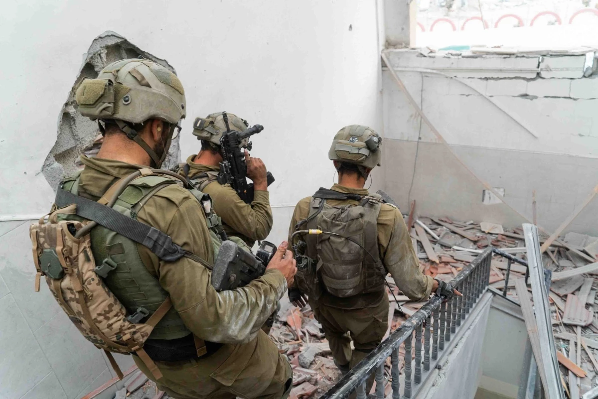 İsrailli gardiyanlar Filistinli mahkumu öldürdü