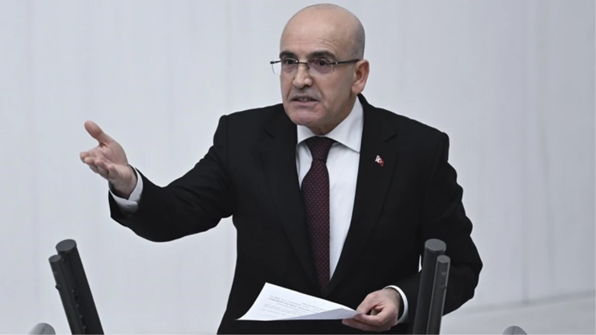 Mehmet Şimşek “Türkiye’nin paraya gereksinimi yok” dedi, CHP’li vekilin sorusu Meclis’te tansiyonu yükseltti