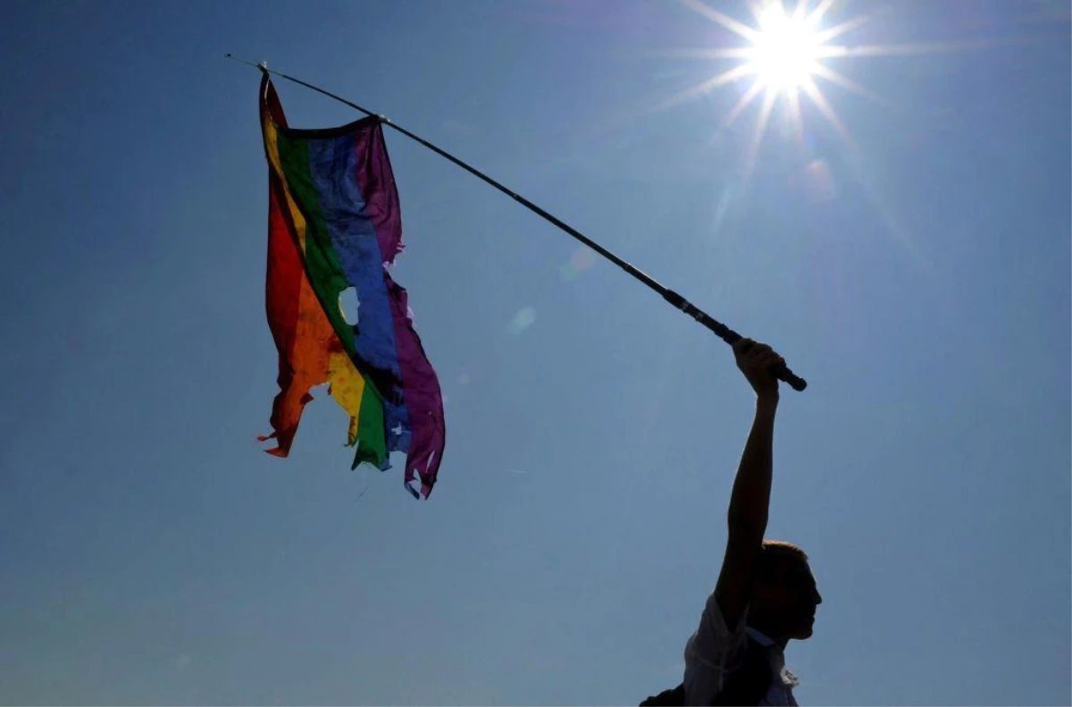 Rusya mahkemesinden LGBT yasağı: ‘Büyük bir panik var’