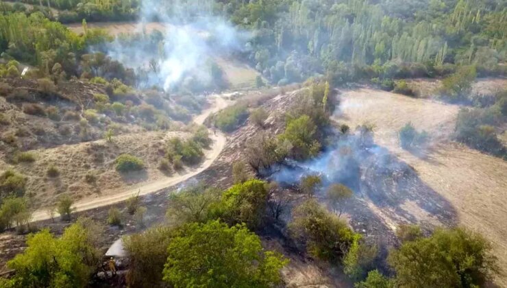 Burdur’da İmece Metodu Yangın Söndürüldü