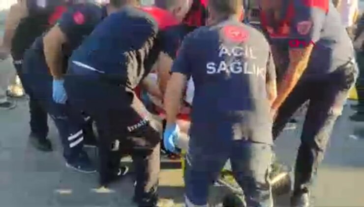 Kırmızı Işıkta Bekleyen Kamyonete Çarpan Motosikletteki İki Kişi Yaralandı