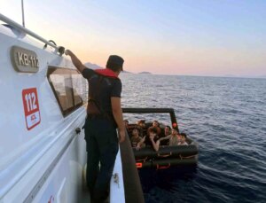 Muğla’da Yunanistan Kıyı Güvenlik Ögeleri Tarafından Türk Karasularına İtildi