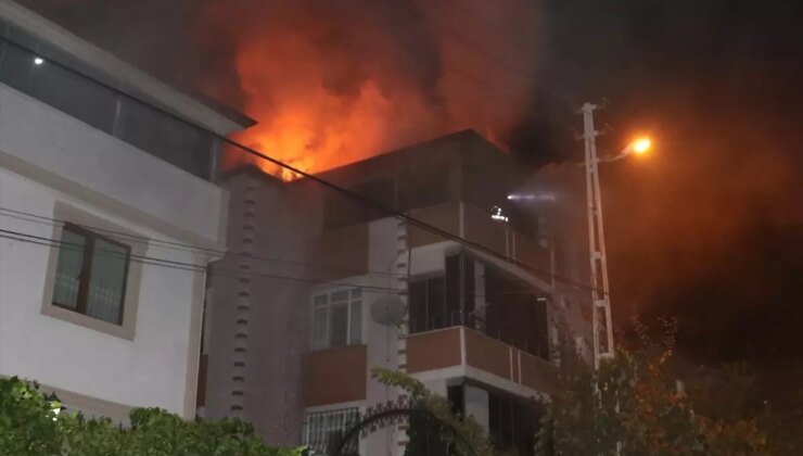Samsun Havza’da çatı katında çıkan yangın hasara neden oldu