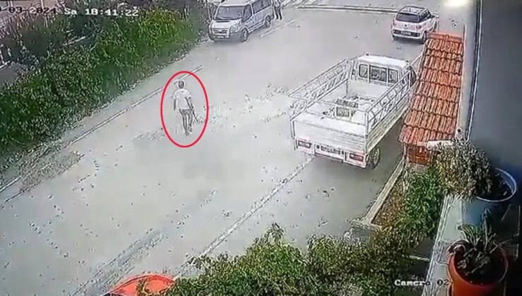 Alacak Uyuşmazlığından Husumetli Olduğu Baba ve Oğlunu Öldürdü