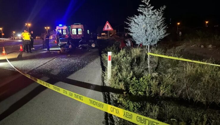 Burdur’da Araba Kazası: 2 Meyyit, 3 Yaralı