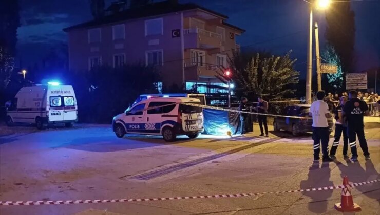 Burdur’da silahlı atakta hayatını kaybeden esnafın oğlu da öldü