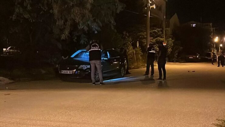 Burdur’da trafikte çıkan arbedede 5 kişi bıçakla ve demir sopayla yaralandı