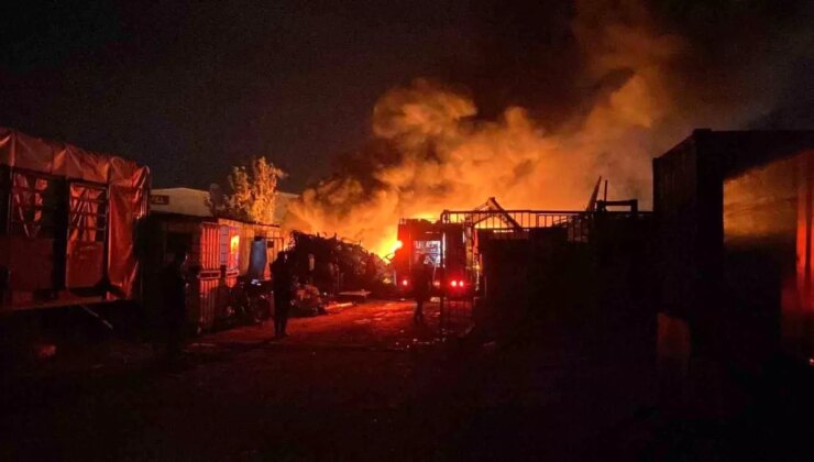 İnegöl’de Geri Dönüşüm Firmasında Yangın