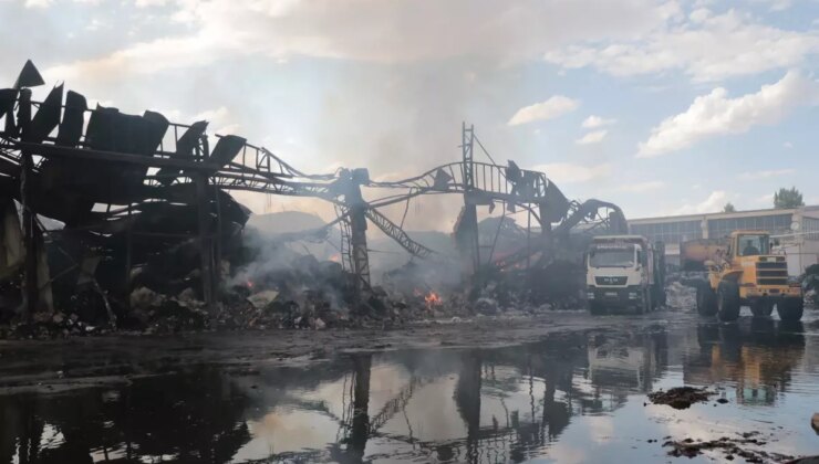 Kayseri’de Fabrika Yangını 13 Saatte Denetim Altına Alındı