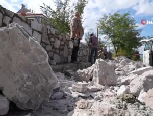 Taş Ustaları Aylık 100 Bin Lira Kazanıyor