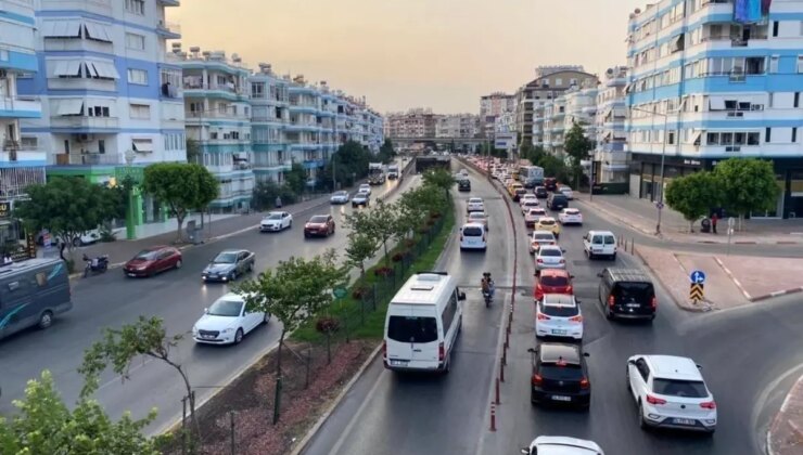 Antalya’da Motorlu Kara Taşıtları Sayısı 1.5 Milyonu Aştı