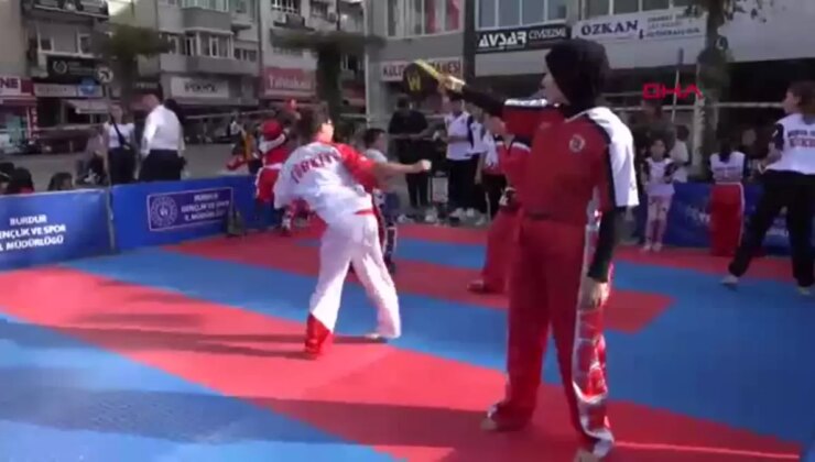 Burdur’da Amatör Spor Haftası Kapanış Merasimi Düzenlendi