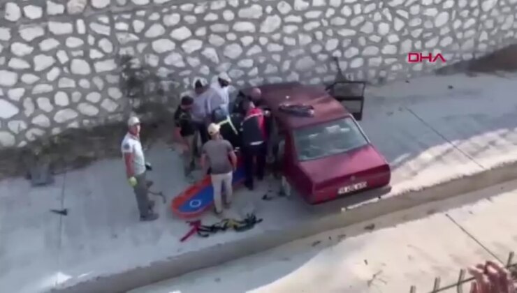 Burdur’da Araba Çaya Düştü, Şoför Yaralandı