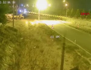 Burdur’da Süt Tankeri Refüje Girdi: Şoför Yaralandı