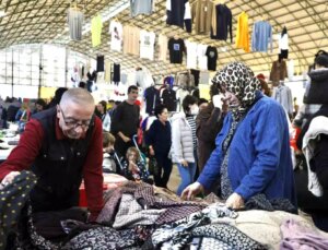 Mudanya Giysi Pazarı 5 Yıl Sonra Tekrar Açıldı