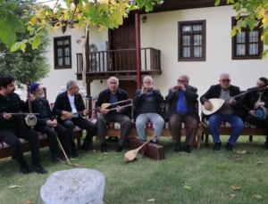 Gölhisar’da Yöresel Müzik Dinletisi Düzenlendi