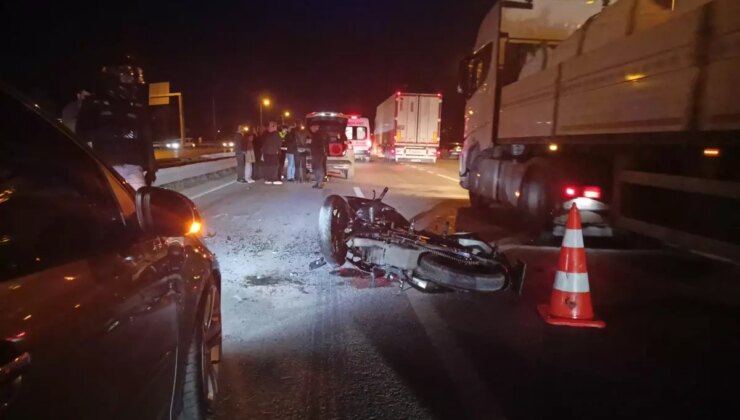 İzmit’te Motosiklet Kazası: 1’i Ağır 2 Yaralı