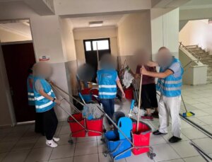 Mahkumlardan Okullara Paklık Takviyesi