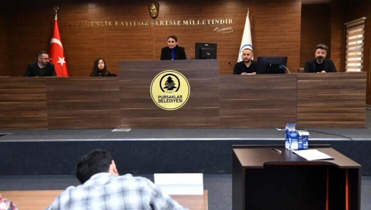 Pursaklar Belediyesi, İş Arayanlara Dayanak Oluyor