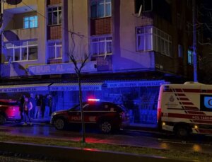 Arnavutköy’de Eşinin Gözleri Önünde Bıçaklandı