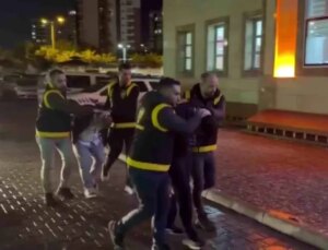 Adana’da Bıçaklı Trafik Tartışması