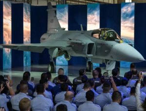 Brezilya’nın Birinci Süpersonik Savaş Uçağı Tanıtıldı