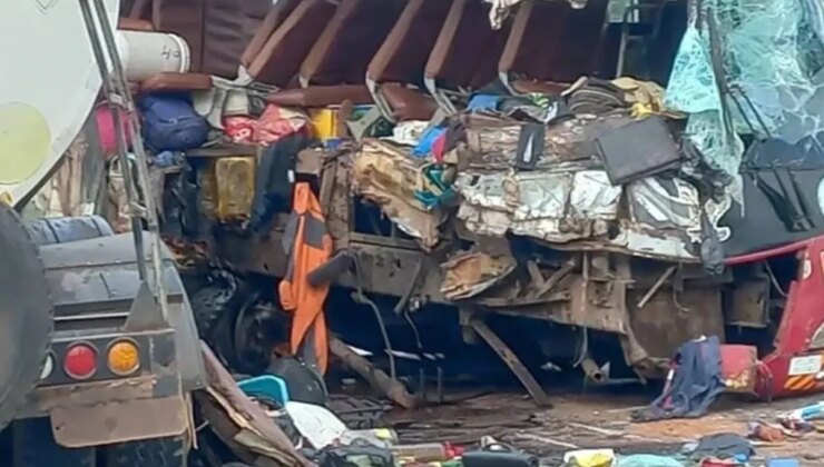 Gana’da otobüs kazası: 16 meyyit