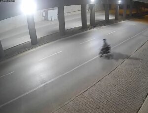 Simit Dükkânında Tüfekli Hücum