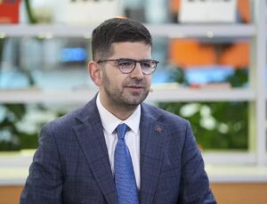 Türkiye Yatırımlarda Olumlu Ayrışıyor