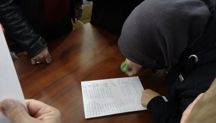 Umre Vaadiyle Dolandırılanlar Müftülükte Toplandı