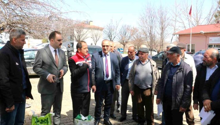 Çayırlı’da 133 çiftçiye 10 ton yonca tohumu takviyesi