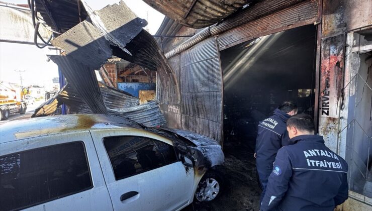 Kepez’de Oto Dükkanında Yangın!