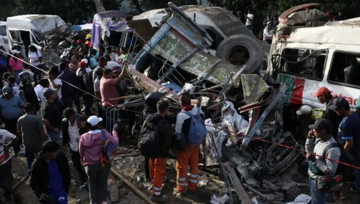 Kolombiya’da bombalı atakta 14 kişi öldü, 38 kişi yaralandı