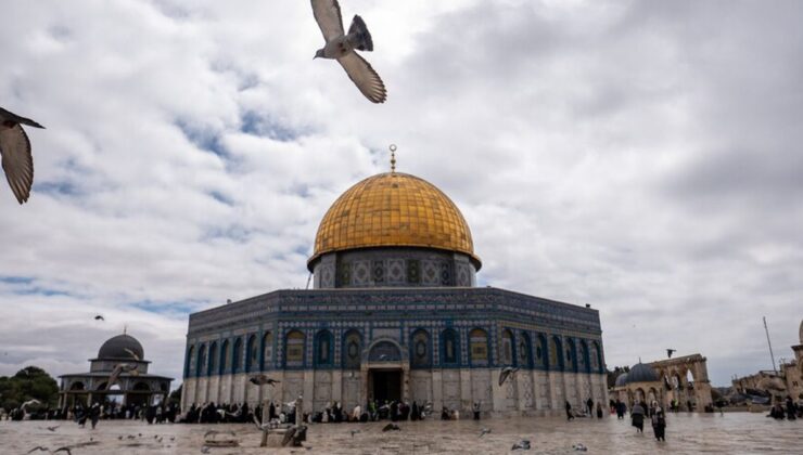 Mescid-i Aksa, 41 Gün Sonra İbadete Açıldı