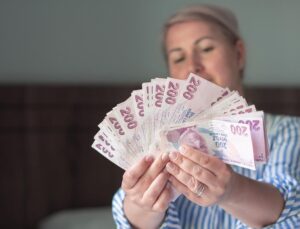 Binlerce EYT’liyi ilgilendiriyor! Maaşlar geri istenebilir argümanı