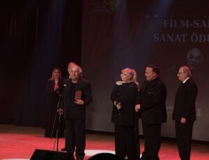 FilmSan Tiyatro Mükafatları Sahiplerini Buldu