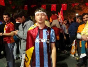 Galatasaray Şampiyon, Kocaeli Sokaklarda Coşku