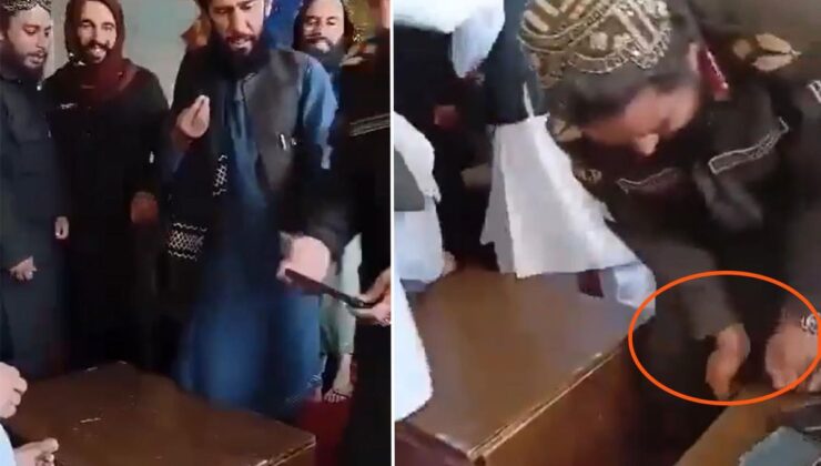 Taliban’dan şaşkına çeviren hamle! Akıllı telefonlarını kameralar önünde parçaladılar
