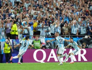 120 dakika nefesleri kesti! Arjantin güç da olsa yarı finalde
