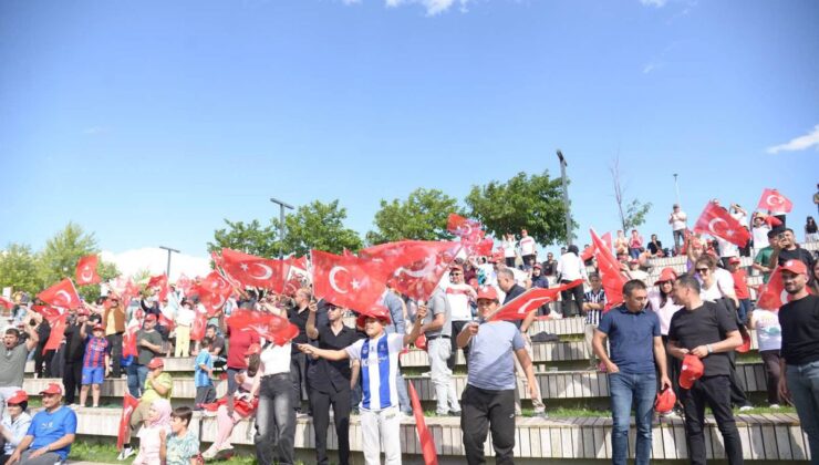 Kahramankazan’da ulusal coşku sinema keyfiyle buluştu