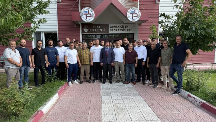 Başpehlivan Serhat Elvan Tokat’a Transfer Oldu